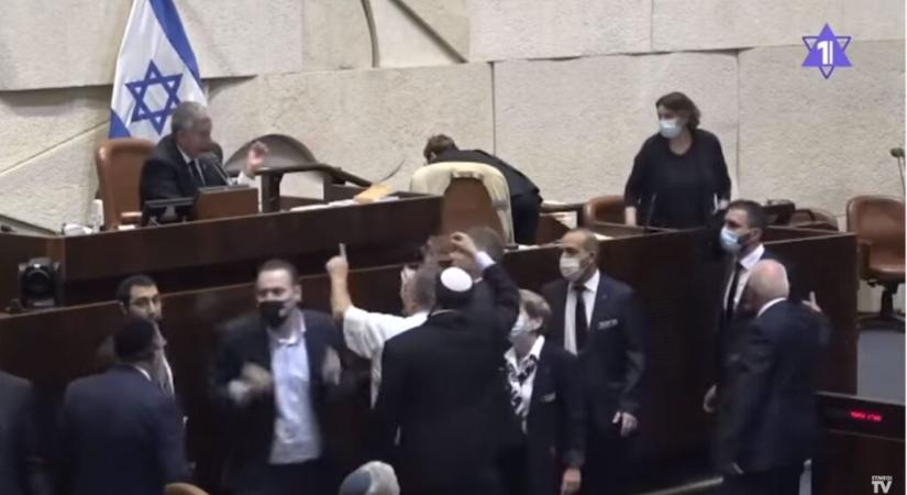 Töröltetné a “mészárlás” szót az október 7-i törvényjavaslatból az izraeli miniszterelnöki hivatal