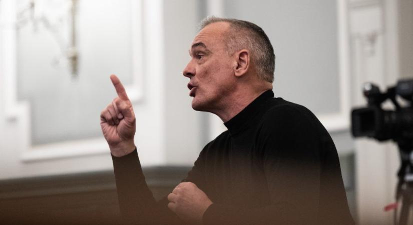 Sztrók közeli állapot lépett fel Borkai Zsoltnál