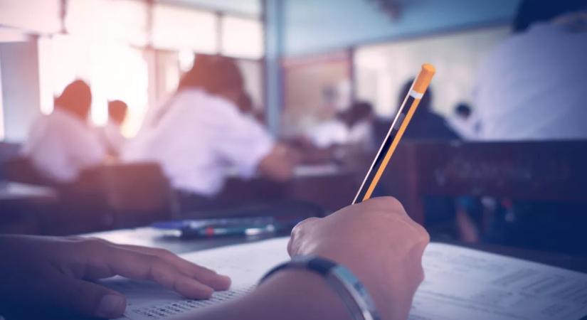 Behívták az igazgatóhelyettest a vizsgára: amit a ceglédi fiú vele tett, azért bíróság elé áll