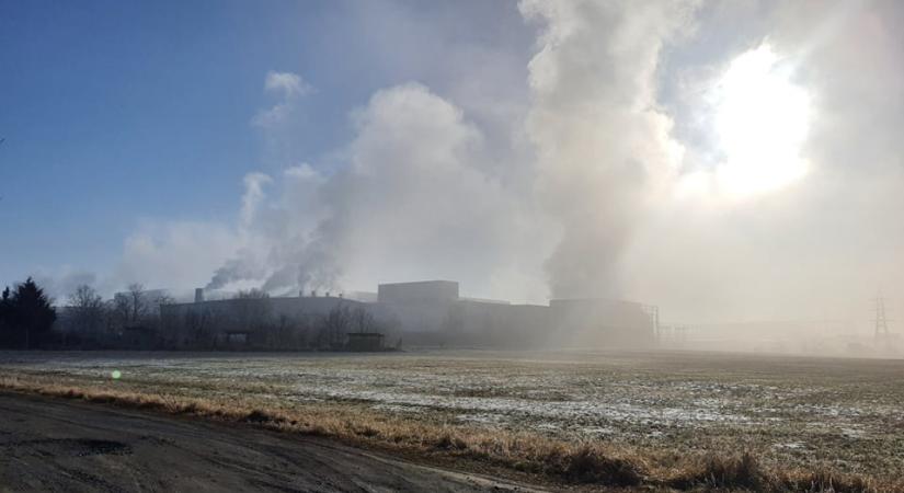 Anonim segélyvonalat hoztak létre a gödi Samsung gyárban dolgozók számára