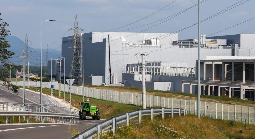 Segélyvonalat indított a szakszervezet a gödi gyár dolgozóinak