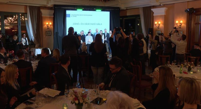 Átadták a V. Mentorprogram elismeréseit