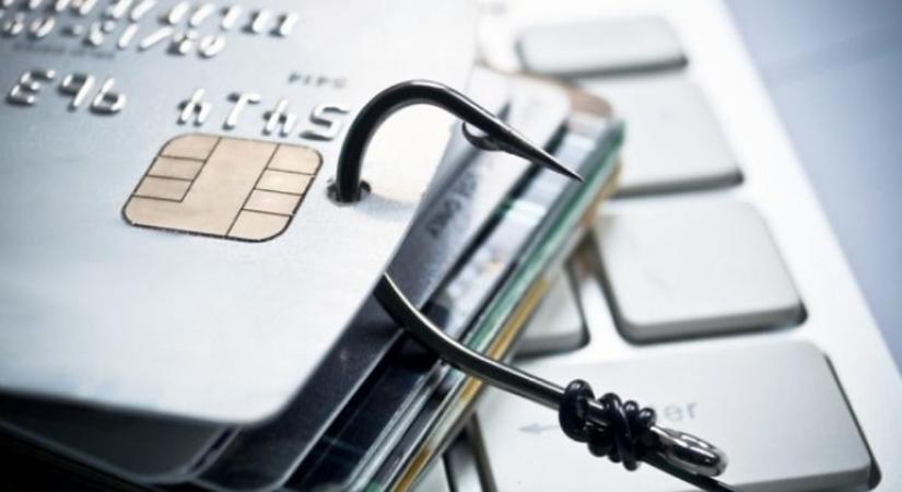 Azt hazudták a csalók, hogy a banktól hívják és lenyúltak tőle másfél millió forintot