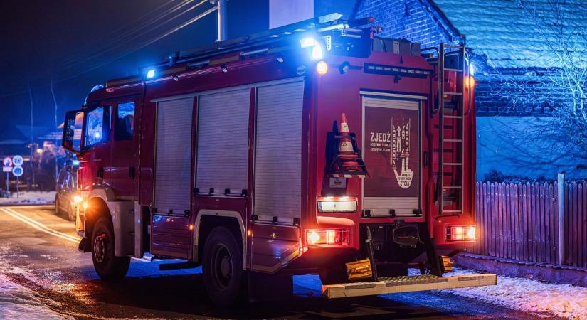 Pánik a konyhában – kétéves miatt riasztották a tűzoltókat