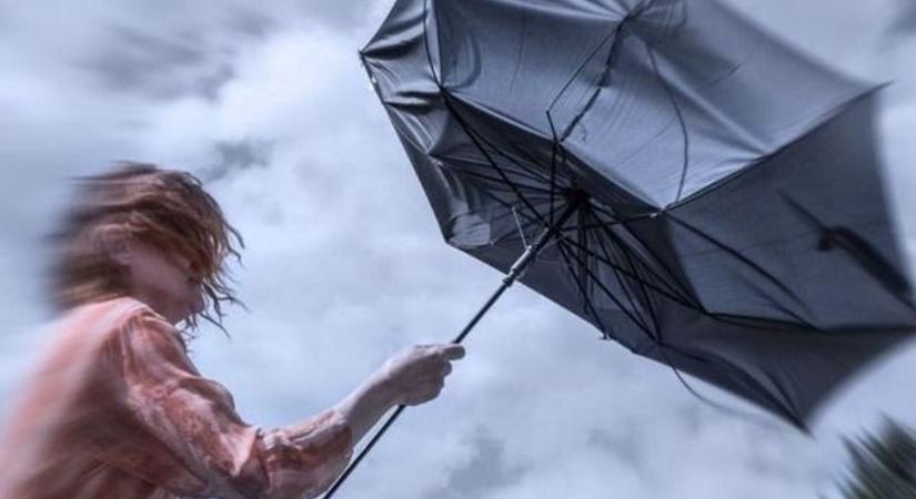 Összeomlott egy viadukt az A1-es autópályán