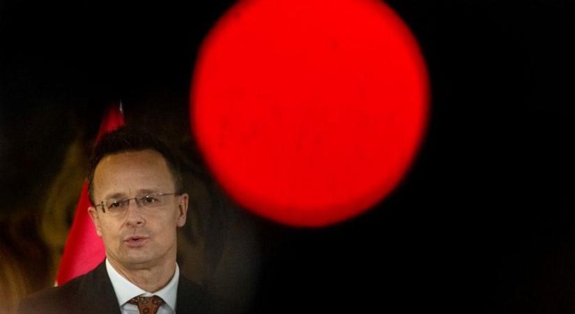 Betelt a pohár: Szijjártó nekiment Brüsszelnek és az európai vezetőknek, miután egy újabb magyar halt meg a háborúban (VIDEÓ)