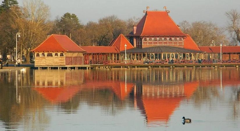 Évszázadokig a város büszkesége volt – most lángok martaléka lett