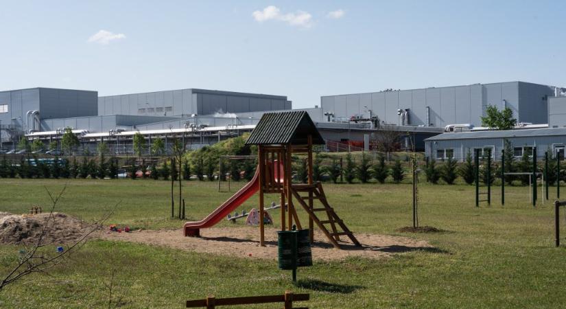 Telex: ráküldték a Szuverenitásvédelmi Hivatalt a gödi Samsung-gyárnál vizsgálódó szervezetekre