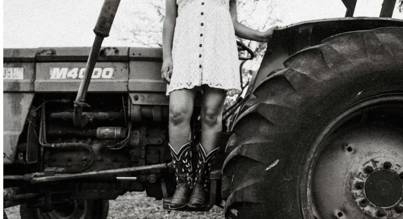 Újra reflektorfényben a traktorista lányok – már a TikTokot is meghódították