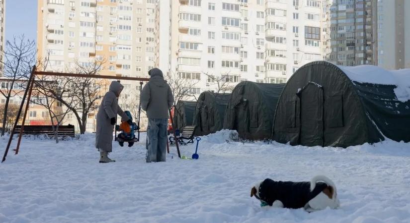 Brutális orosz bombázás - katasztrófahelyzet van Kijevben