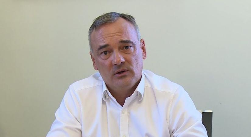 Dráma a pályán: Borkai Zsolt sztrókközeli állapotba került játék közben, mentő vitte kórházba