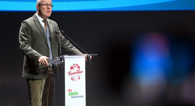 Navracsics Tibor: Az önkormányzatok akarata ellenére nem kodifikálunk semmit