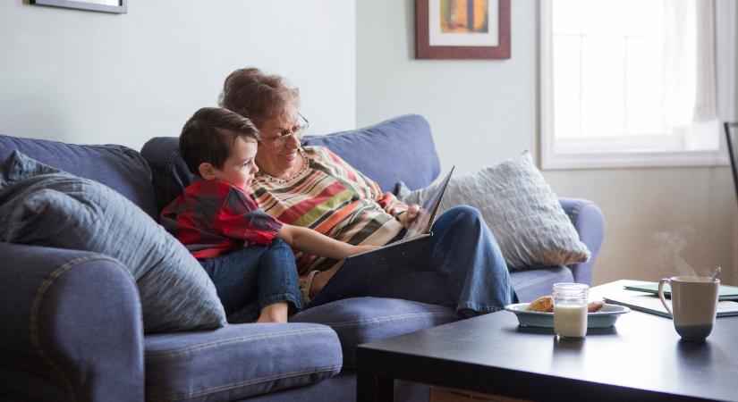 Az olvasás és az írás 40 százalékkal csökkentheti az időskori demencia kockázatát