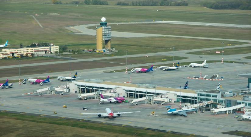 Kinőtték a repülők, nem lehet tovább várni: át kell építeni Ferihegyet, már ki is írták a közbeszerzést - óriási feladat vár a nyertesre