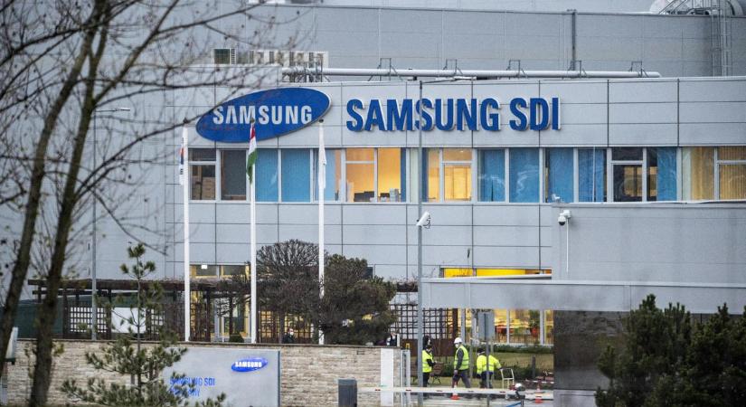 Telex: A gödi Samsung vezetése a kormánytól várta volna, hogy ellehetetlenítse az Átlátszót