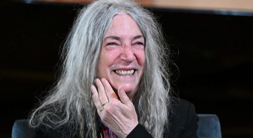 Patti Smith Krasznahorkai László könyvét ajánlotta rajongóinak