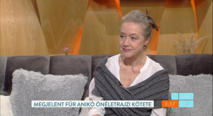 „Valahogy a jóisten idepofozott erre a pályára” – Für Anikó önéletrajzi könyvében mesél életéről