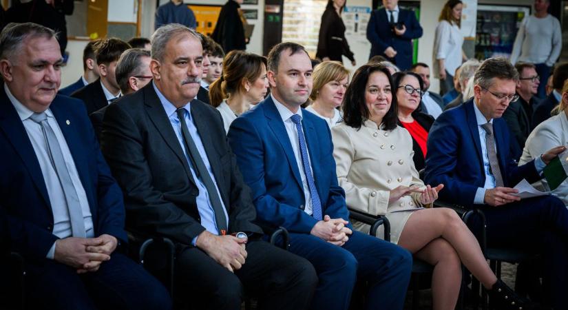 Hankó Balázs miniszter Sopronban járt  videó