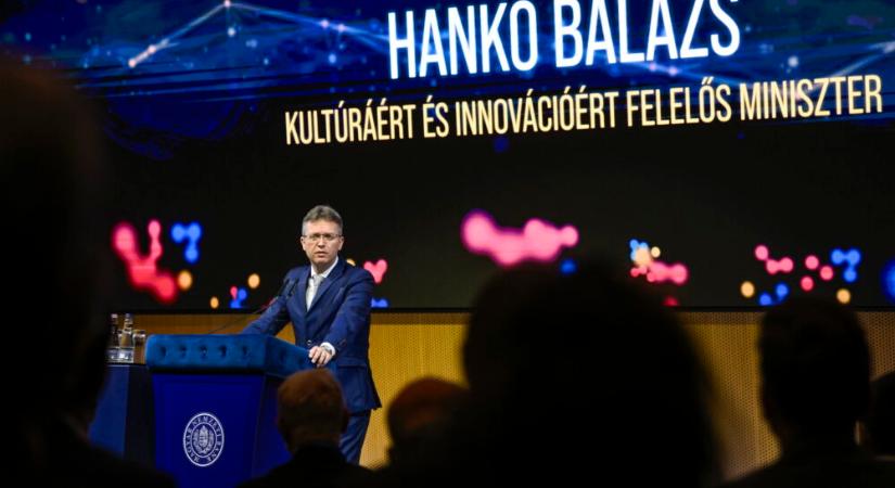 Hankó Balázs: Sikeres a megújult magyar szakképzés