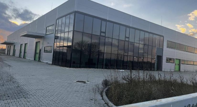 Hadházy Ákos újabb gyanús gyümölcsfeldolgozót talált, erre 1,7 milliárd forintnyi uniós pénz költöttek papíron