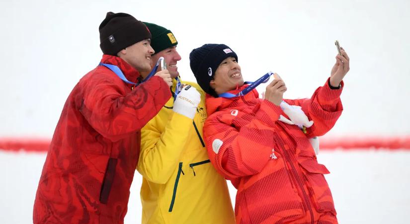 Bombameglepetésre ausztrál siker férfi mogulban