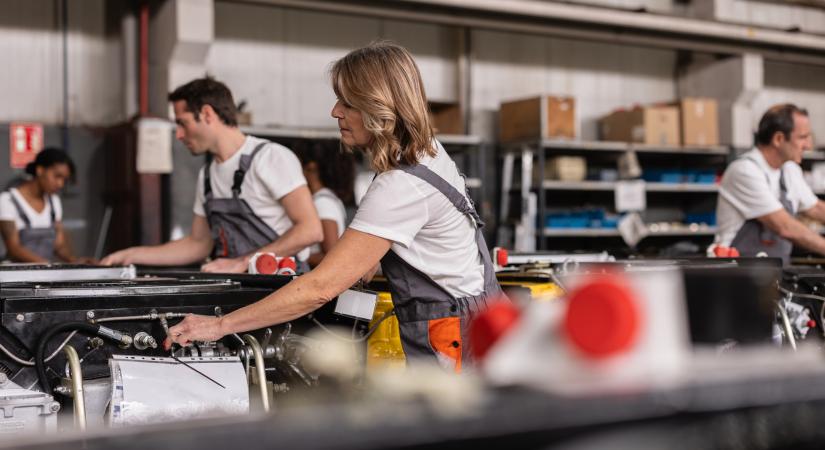 Kelet-Európa gazdasági modellje halott, itt az ideje beruházni a jövőnkbe