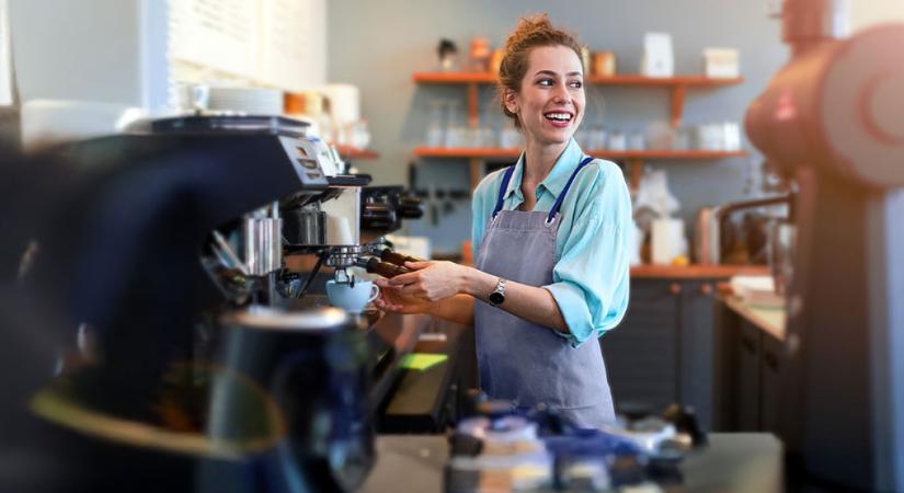 Fix kamat plusz milliós támogatás: így juthatnak olcsó forráshoz a legkisebb turisztikai cégek is