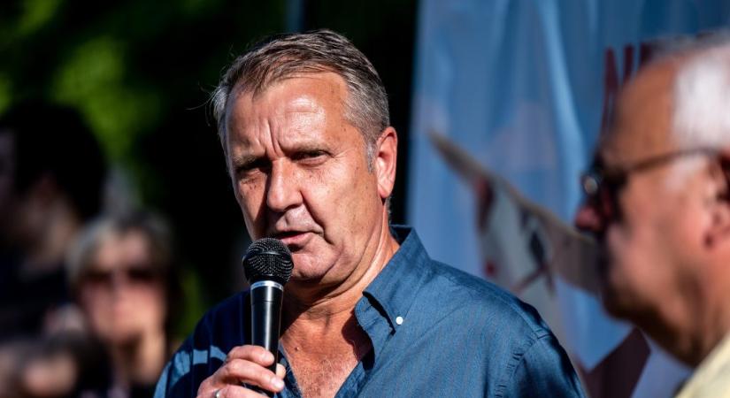Balesetet szenvedett Molnár Gyula, kórházban ápolják a DK politikusát