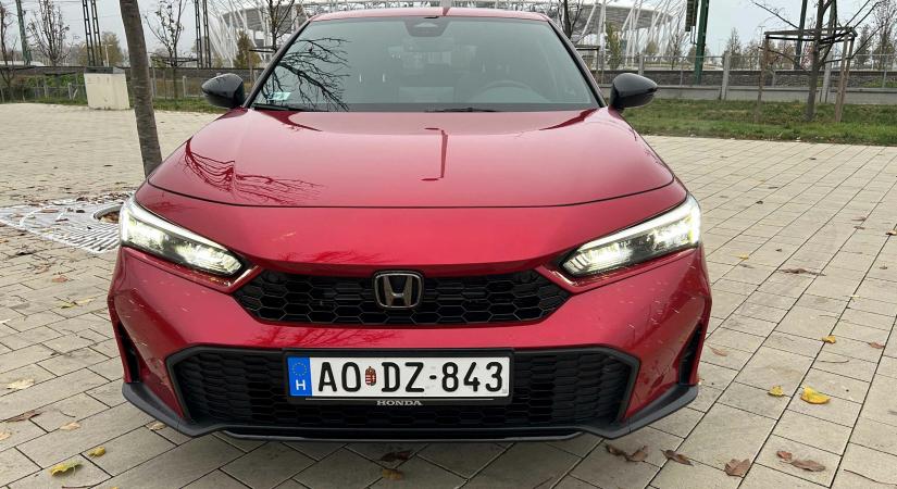 Tiszteletre méltó tradíció hibridtechnikával: Honda Civic e:HEV Advance teszt