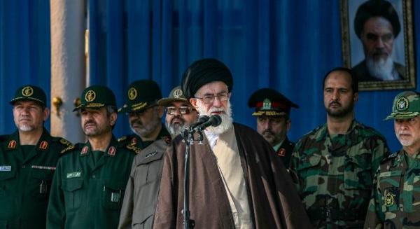 Élő adásban kívánt halált a rezsim vezetőjére az állami csatorna riportere – aztán jött a következmény