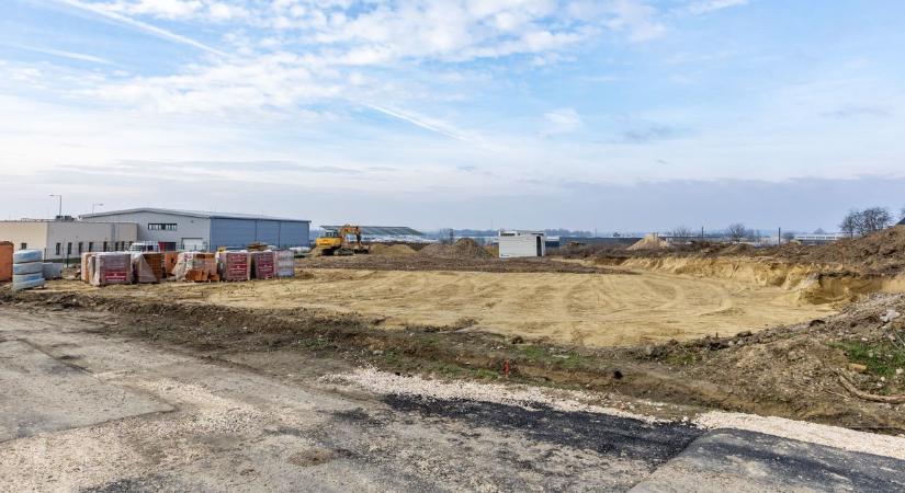 Kiderült, honnan lesz megközelíthető a tatai hulladékudvar – már dolgoznak a munkagépek