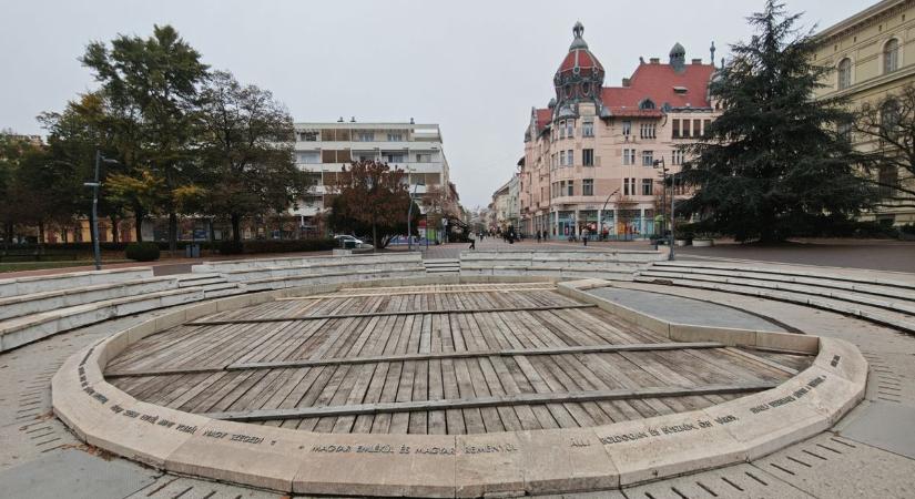 Végleg bezárt a Dugonics tér egyik ikonja, generációk ismertek a tulajt is és a helyet is