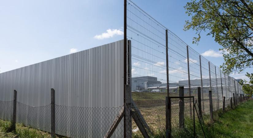 Kirúgták, vagy megfélemlítették a gödi Samsungnál azokat, akik munkavállalói szervezetet akartak alapítani