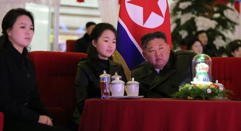 Kim Dzsongun a 13 éves lányára hagyja a hatalmat