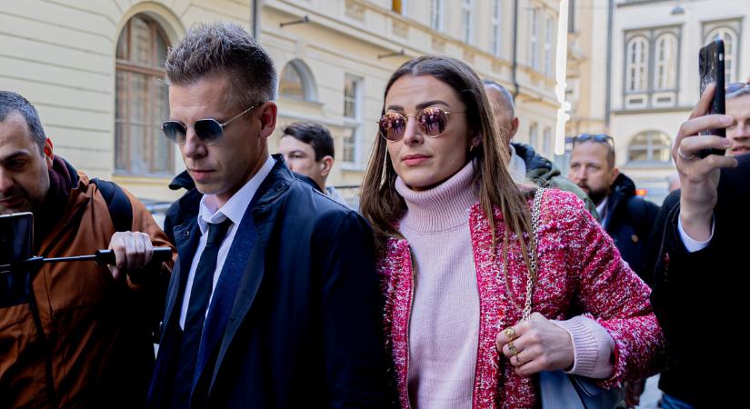 Magyar Péter: Az egész ország által megismert szobában szexuális kapcsolatot létesítettünk Vogel Evelinnel