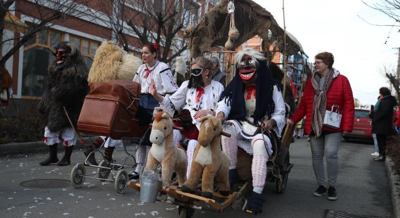 Nem maradunk internet nélkül a busójáráson