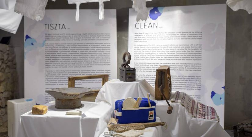 Tulipán szappanostól - Új időszakos kiállítások a Hagyományok Házában