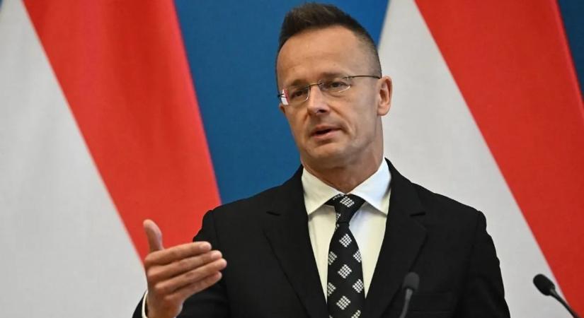 Gigaberuházást jelentett be Szijjártó Péter, több száz új munkahely jön létre