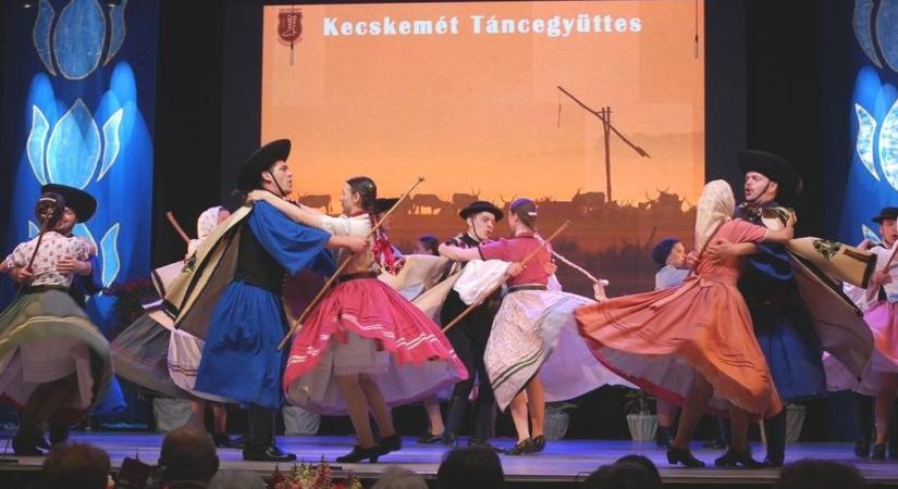 Kezdődik a Kösöntyű Találkozó, a Kárpát-medencei magyar néptáncosok, népzenészek és hagyományőrzők együttléte
