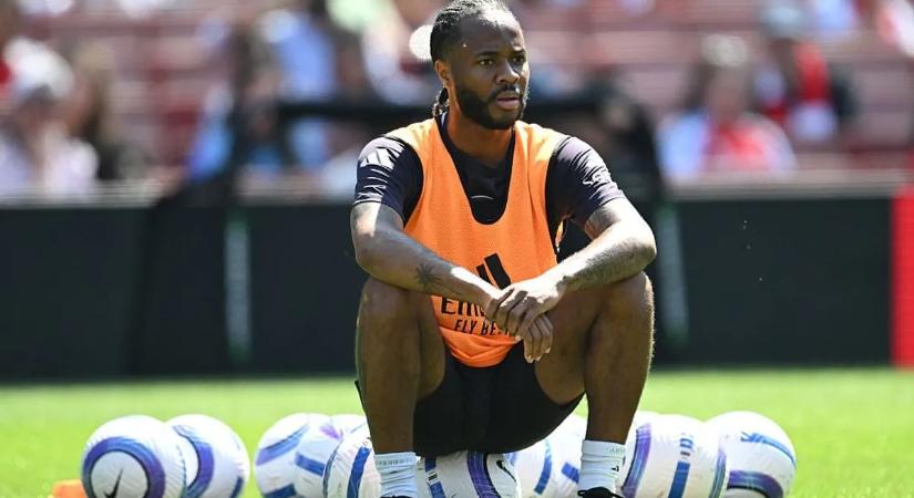 82-szeres angol válogatott támadóval erősített a Feyenoord