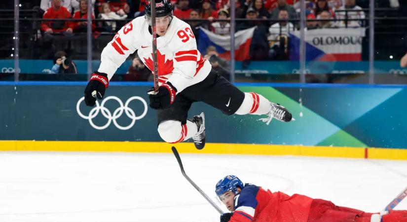Kanada padlóra küldte a cseheket az olimpiai hokitornán