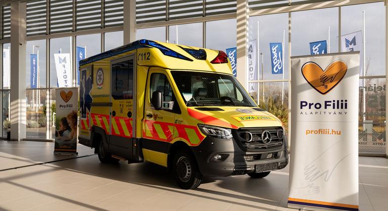 Speciális mentőautó állt szolgálatba az Országos Mentőszolgálatnál