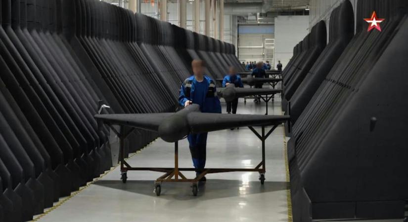 Olcsó katonai drónok nagy tételben történő beszerzéséről egyezett meg öt európai NATO-tagállam