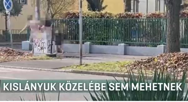 Megtiltották a meztelenül szaladgáló szülőknek, hogy gyermekük közelébe menjenek