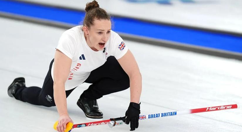 Kikaptak a címvédő brit női curlingesek a téli olimpián