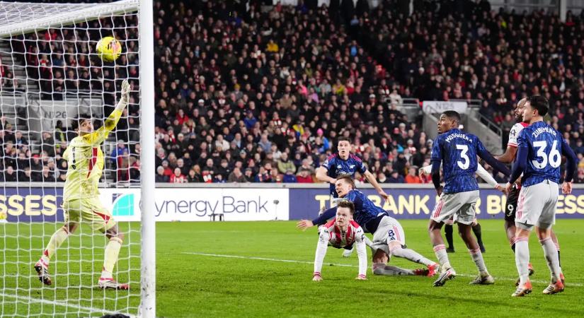 Botlott az Arsenal, négypontosra csökkent az előnye a Manchester City előtt