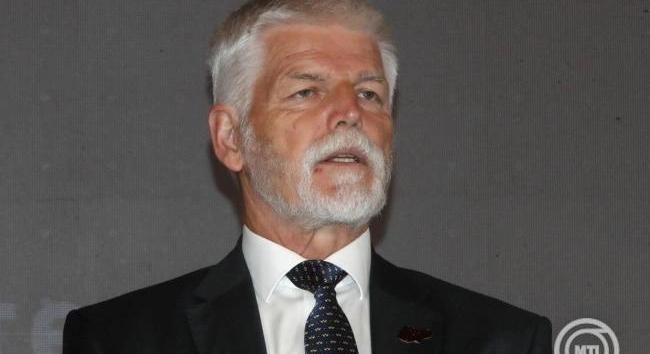 Leginkább a köztársasági elnökben bíznak a csehek