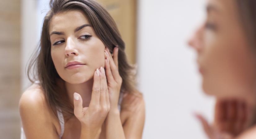 Apró seb az arcbőrön: rákra is utalhat? – Mutatjuk az intő jeleket