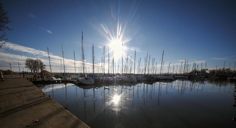 Felhők és napsütés váltják egymást pénteken