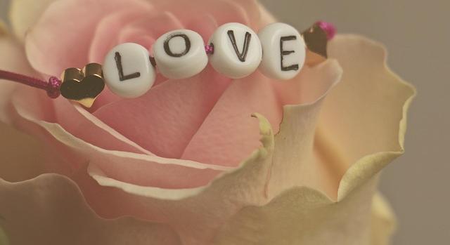 Idén kevesebbet költünk Valentin-napra